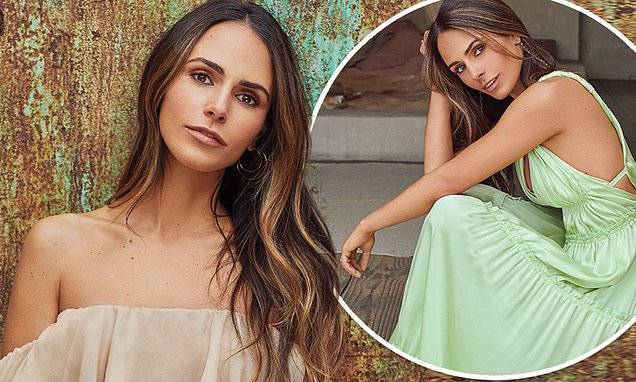 Jordana Brewster - Jordana Brewster looks radiant as she reveals she is in therapy... after separating from husband - dailymail.co.uk