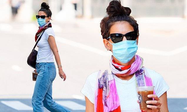 Katie Holmes - Katie Holmes steps out in jeans, a T-shirt and colorful scarf as the actress picks up an iced coffee - dailymail.co.uk - city New York