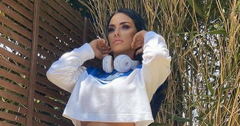 Katie Price - Katie Price flashes killer figure in paper-thin crop top in sizzling snap - dailystar.co.uk