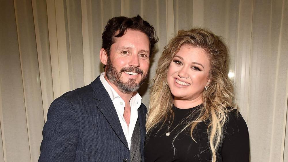Kelly Clarkson - Brandon Blackstock - Ryan Seacrest - Reba Macentire - Kelly Clarkson and Brandon Blackstock Split: What She's Said About Their Intense Attraction and Marriage - etonline.com - Los Angeles