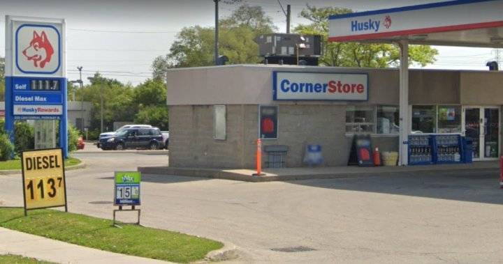 Worker at Husky gas station in Hamilton’s east end tests positive for COVID-19 - globalnews.ca - county Hamilton