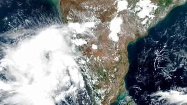Cyclone Nisarga, a threat to Mumbai's open air covid hospitals - livemint.com - India - city Mumbai, region Metropolitan - region Metropolitan