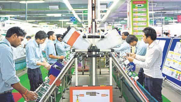Motherson Sumi consolidated Q4 net profit down 68.4% year-on-year at Rs135.66 cr - livemint.com - India