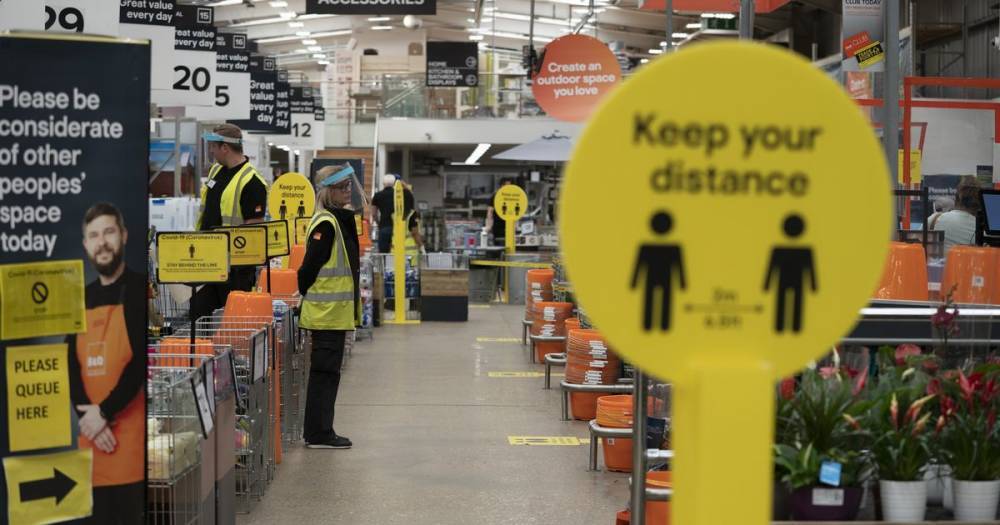 B&Q shoppers asked to leave immediately after worker tests positive for coronavirus - manchestereveningnews.co.uk