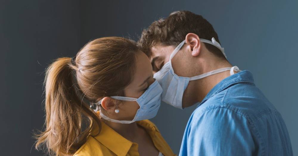 Couples 'should wear masks while having sex' amid coronavirus pandemic, experts advise - mirror.co.uk - Britain