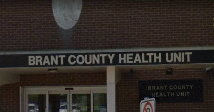 Elizabeth Urbantke - Brantford-area hotels to house workers affected by COVID-19 outbreak at Norfolk Country farm - globalnews.ca - county Norfolk