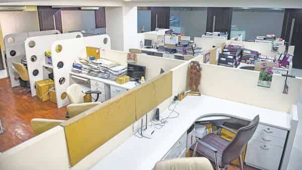 Lockdown impact: India services PMI contracts sharply in May - livemint.com - city New Delhi - India