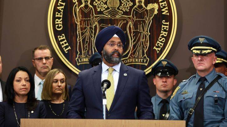 Phil Murphy - Gurbir Grewal - Cecil B.Moore - NJ to overhaul police use-of-force guidelines after death of George Floyd, AG says - fox29.com - state New Jersey - Jordan