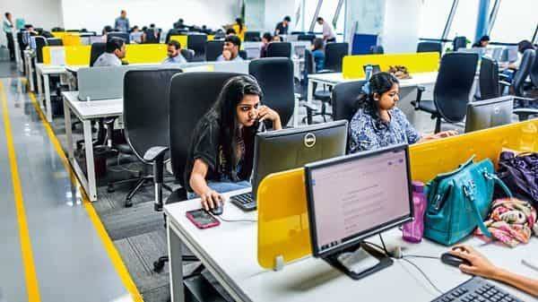 Contractual hiring makes a comeback as firms seek to cut costs - livemint.com - India