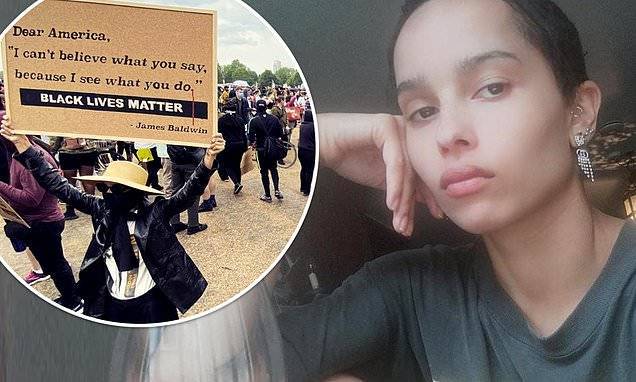Zoe Kravitz - George Floyd - Zoe Kravitz joins protest in London demonstrating the killing George Floyd and police brutality - dailymail.co.uk - Usa - city London - county George - city Minneapolis - county Floyd