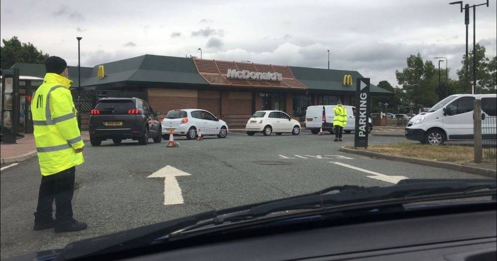 Queues, masks and McNuggets - this is what McDonald's drive-thrus are like in lockdown - manchestereveningnews.co.uk - Usa - Britain