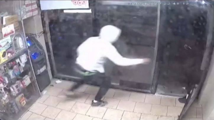 Police investigating ATM explosion at restaurant in Logan - fox29.com - county Logan - city Philadelphia