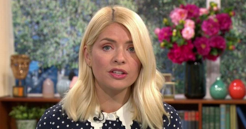 Holly Willoughby - Phillip Schofield - Josie Gibson - Holly Willoughby baffled as This Morning guest presenter replaced by a cow - dailystar.co.uk - Britain
