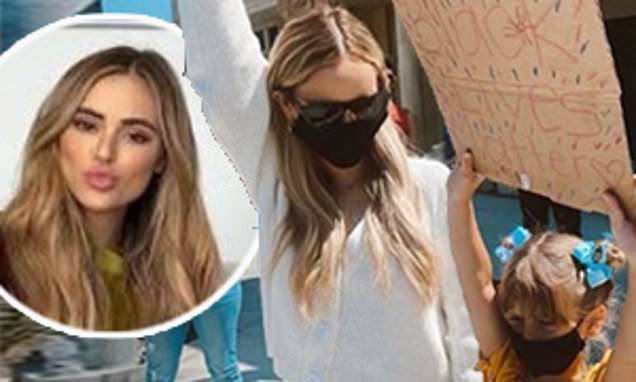 Amanda Stanton - Bachelor star Amanda Stanton defends bringing daughters to peaceful Black Lives Matter protest - dailymail.co.uk - state California - county Newport