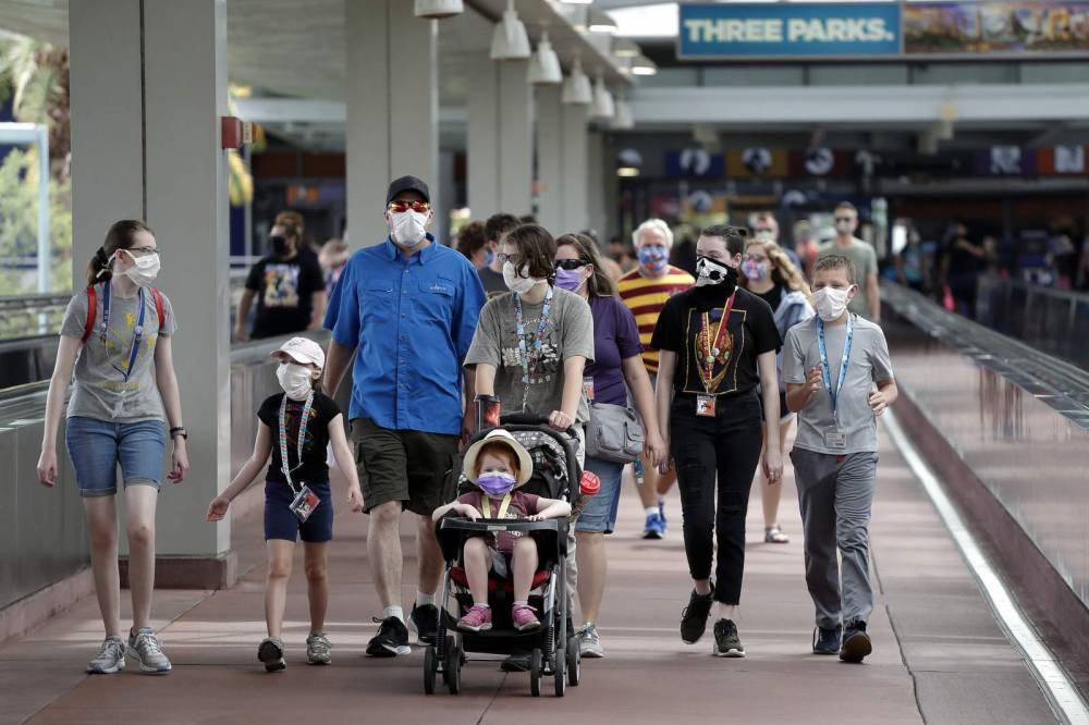 Ron Desantis - Timothy Hendrix - Healthcare workers encourage people to wear masks as Florida enters phase 2 of reopening - clickorlando.com - state Florida