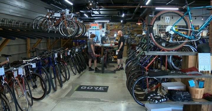 Calgary bike shops see supply shortage as sales soar amid COVID-19 pandemic - globalnews.ca