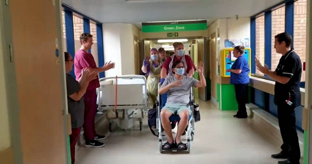 NHS nurse cheered out of hospital after seven-week coronavirus battle - mirror.co.uk