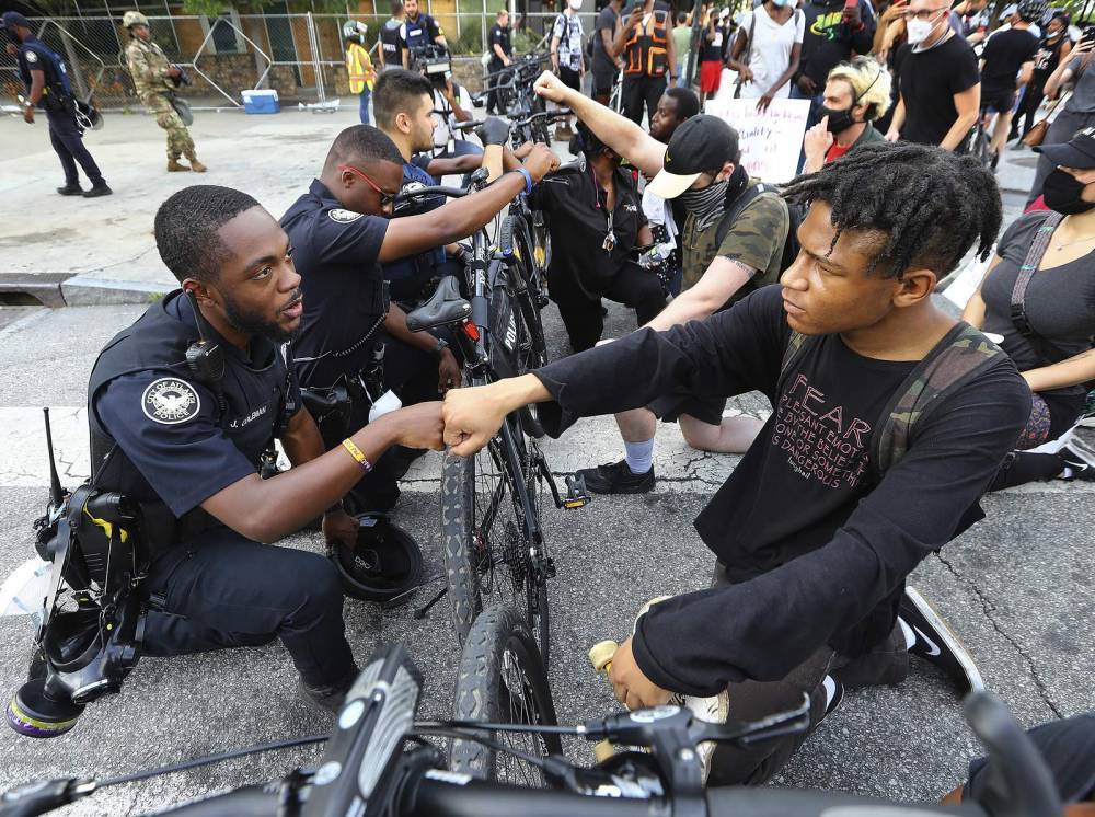 George Floyd - Black officers are torn between two worlds amid protests - clickorlando.com - city New York - city Oklahoma City - city Minneapolis