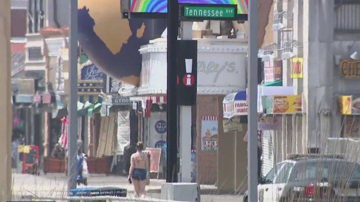 Atlantic City looks to ease restrictions on public drinking on the beach and boardwalk - fox29.com - county Atlantic - Chad