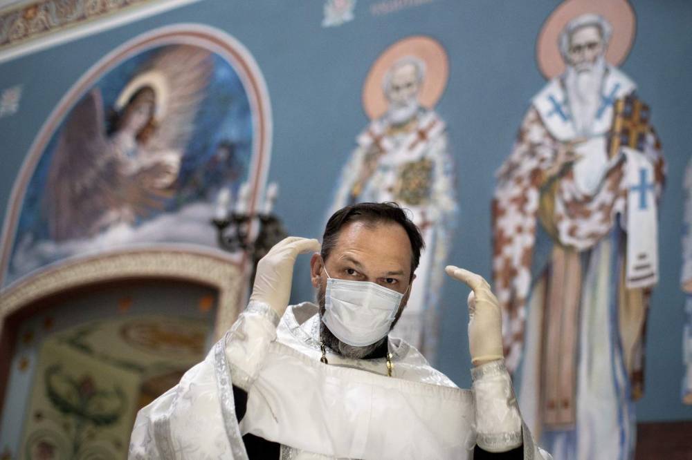Russian Orthodox priest tends to Moscow's COVID-19 patients - clickorlando.com - Russia - city Moscow