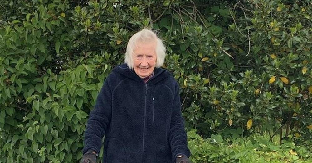 What inspirational Terry, 96, did, when lockdown forced her to spend day after day on her own - manchestereveningnews.co.uk - Britain - Palestine