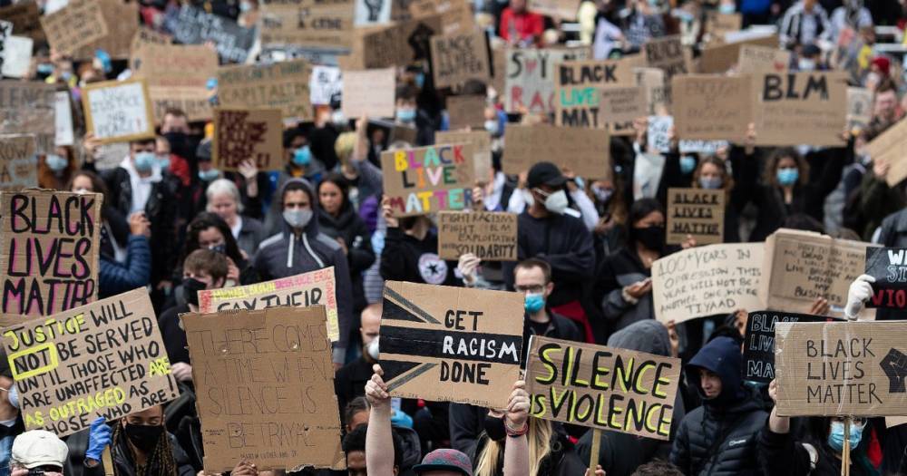 George Floyd - Thousands of protesters flocked to the city centre to demonstrate as part of the Black Lives Matter movement - manchestereveningnews.co.uk - Usa - Britain - city Manchester - city Minneapolis