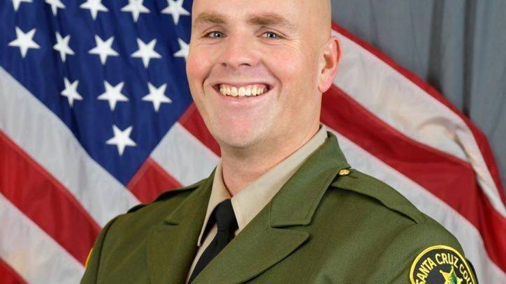 Damon Gutzwiller - Santa Cruz deputy killed in 'ambush' - fox29.com - county Santa Cruz