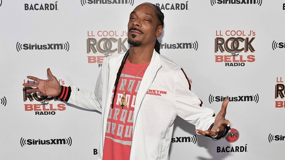 Donald Trump - Snoop Dogg - Snoop Dogg Explains Why He Plans to Vote for The First Time Ever in November - etonline.com