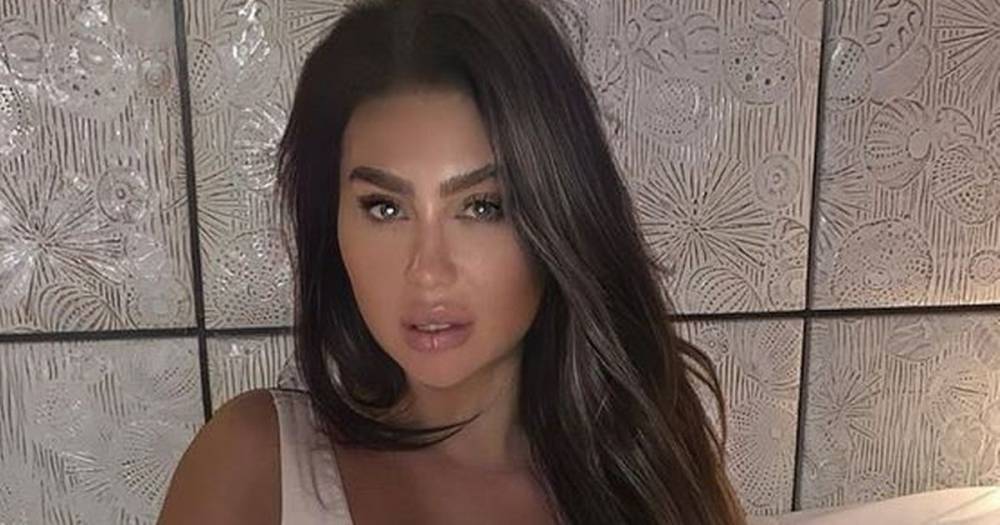 Lauren Goodger - Lauren Goodger puts booty on show as she gets fans hot with teeny thong display - dailystar.co.uk