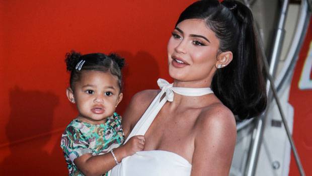 Kylie Jenner - Stormi Webster - Kylie Jenner Snuggles Kisses Daughter Stormi, 2, In Sweet New Pic — ‘My Remedy For Everything’ - hollywoodlife.com