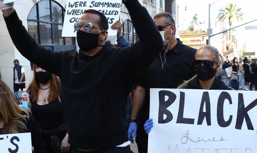 Jennifer Lopez - Alex Rodriguez - Jennifer Lopez & Alex Rodriguez Protest for Black Lives Matter in L.A. - justjared.com - Los Angeles