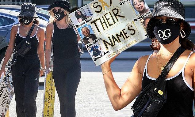 Eric Garcetti - Vanessa Hudgens - Vanessa Hudgens and bestie Laura New wear matching masks for Black Lives Matter protest in Hollywood - dailymail.co.uk - Australia - city Hollywood