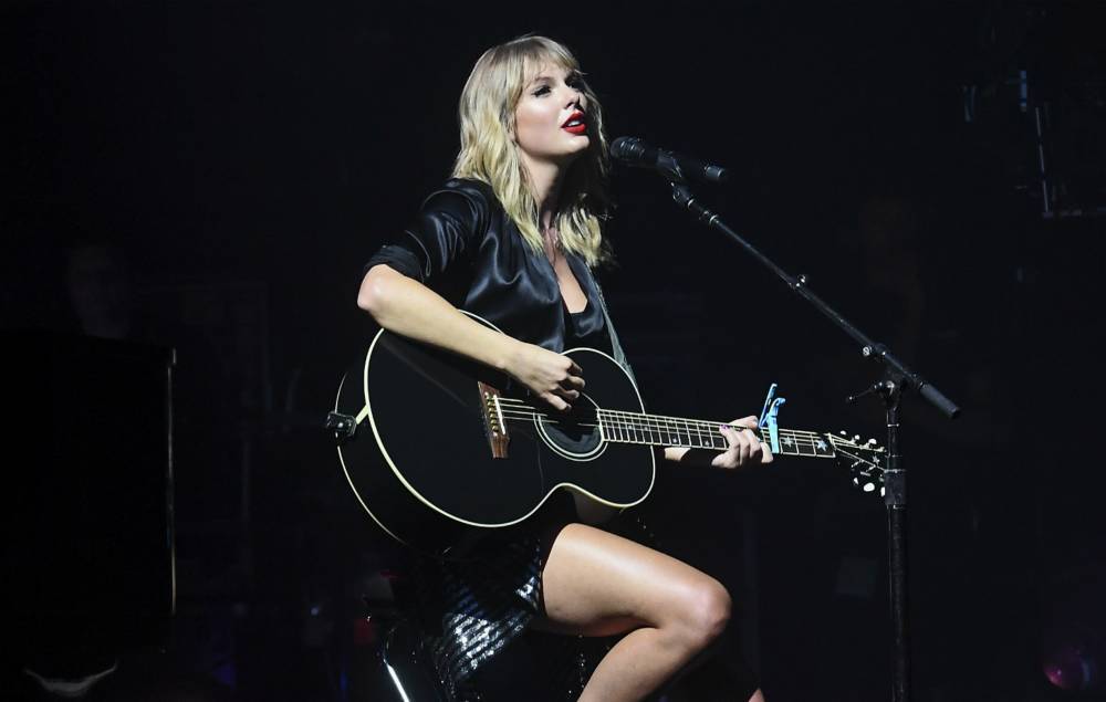 Taylor Swift addresses virtual graduation ceremony: “Expect the unexpected but celebrate anyway.” - nme.com