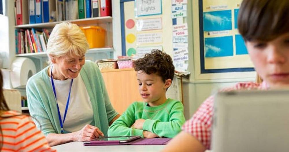 Volunteer teachers could help pupils catch up after covid-19, say education experts - manchestereveningnews.co.uk - city Manchester