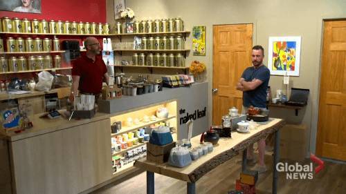 Calgary businesses adapt to new reality after COVID-19 reopening - globalnews.ca