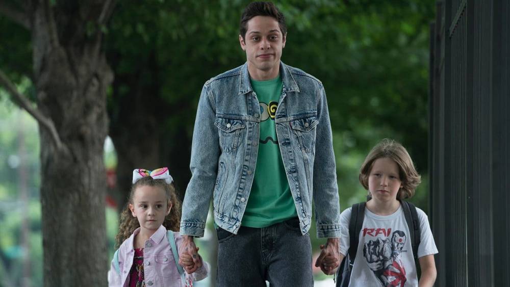 Pete Davidson - Judd Apatow - Pete Davidson on Scripting His Own Catharsis in 'The King of Staten Island' (Exclusive) - etonline.com - county Island - county King - city Staten Island, county King