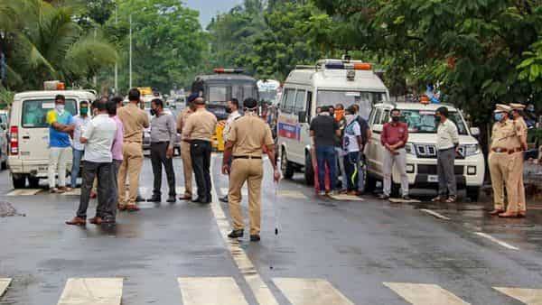 Covid-19: Over 1,800 Mumbai police personnel infected, 21 deaths so far - livemint.com - India - city Mumbai