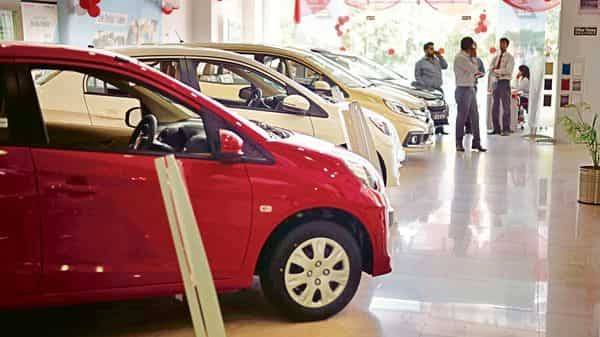 Auto sales may dip by up to 25% in FY21, sharpest decline in 2-decade: Ind-Ra - livemint.com - city New Delhi - India