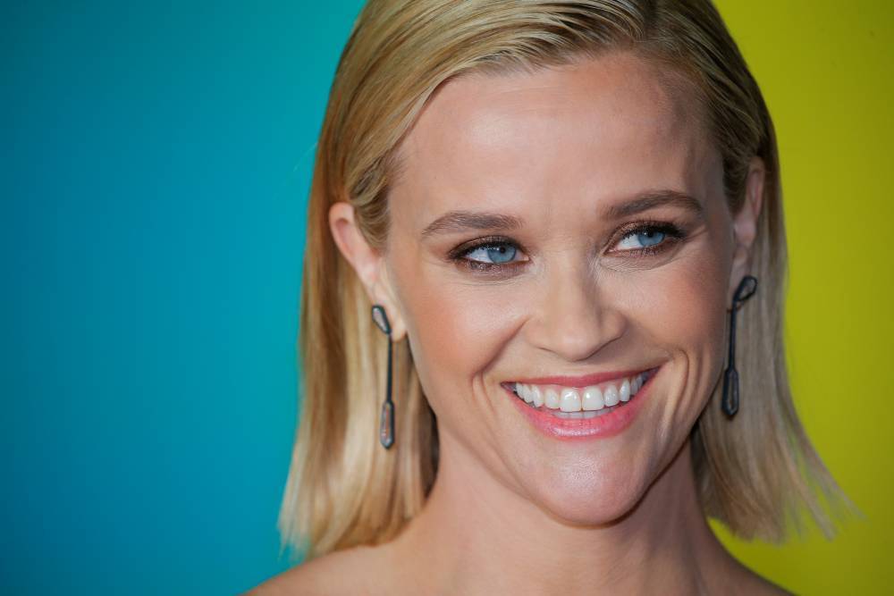 Reese Witherspoon - Reese Witherspoon's Draper James sued over teacher giveaway - torontosun.com