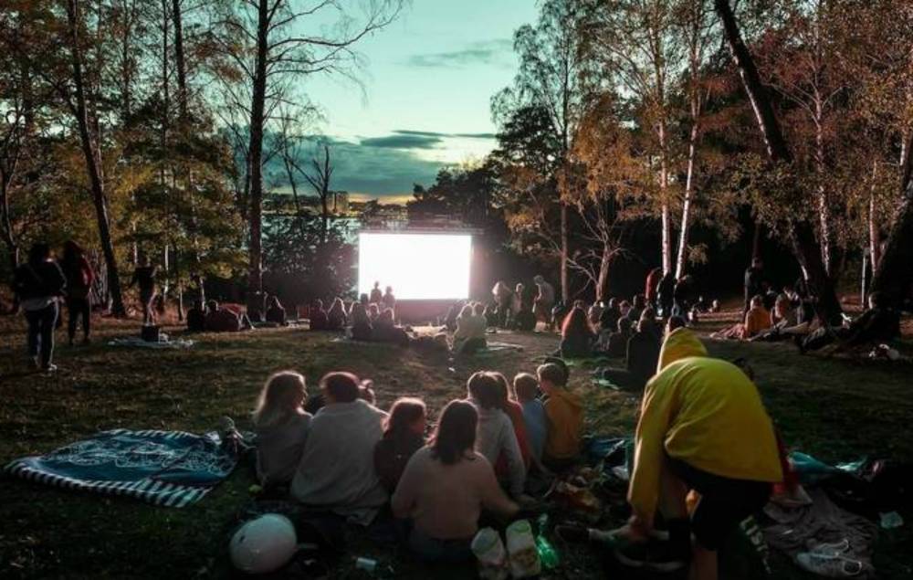 A socially distanced outdoor cinema is coming to London - nme.com