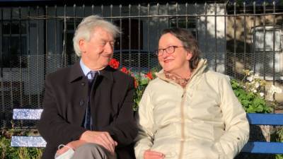 Dublin couple praise dementia friendly online art tours - rte.ie - Ireland - city Dublin