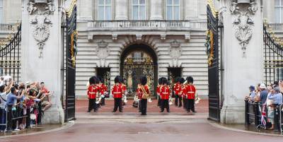 Buckingham Palace and Windsor Castle Cancel All Events Until Next Year Due to the Pandemic - harpersbazaar.com - Britain