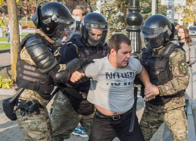 Police detain protesters in Russian city of Khabarovsk - clickorlando.com - China - Russia - city Moscow