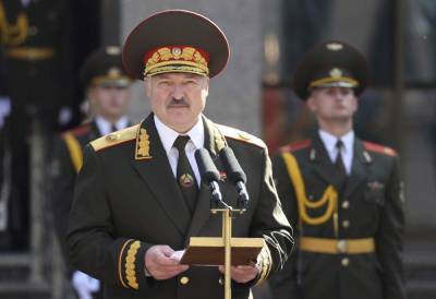 Alexander Lukashenko - Viktor Babariko - Belarus' authoritarian leader visits his foes in prison - clickorlando.com - Russia - Belarus - city Minsk