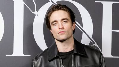 Robert Pattinson - Robert Pattinson returns to 'The Batman' set after coronavirus shutdown - foxnews.com - Britain - county Hall