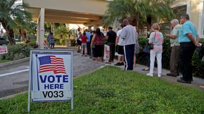 Heavy turnout reported across the state as Texas begins early voting - fox29.com - state Texas - Austin, state Texas - county Long - county Travis