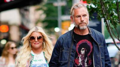 Jessica Simpson - Eric Johnson - Jessica Simpson Admits ‘No Pants’ Are ‘Required’ During Sexy ‘Pandemic Date Nights’ With Husband Eric Johnson - hollywoodlife.com