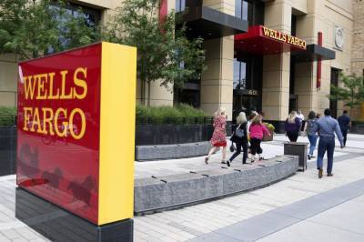 Wells Fargo posts $2 billion profit in 3Q, reversing 2Q loss - clickorlando.com - San Francisco - county Wells - city Fargo, county Wells