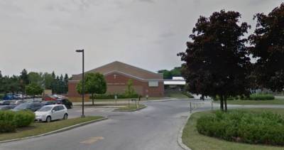 Students at Cambridge elementary school told to self-isolate, declared high-risk - globalnews.ca