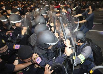 Prayuth Chan - Thailand declares emergency after unprecedented protest - clickorlando.com - Thailand - city Bangkok